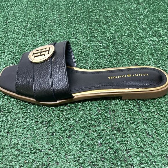 New Tommy Hilfiger Black Paliana sandals women’s size 6.5 (OKPM-07-072) - Picture 9 of 12